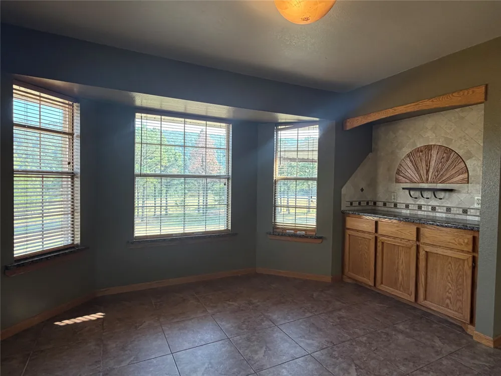 5026 NW Ash Creek Road NW Wilburton, OK 74578