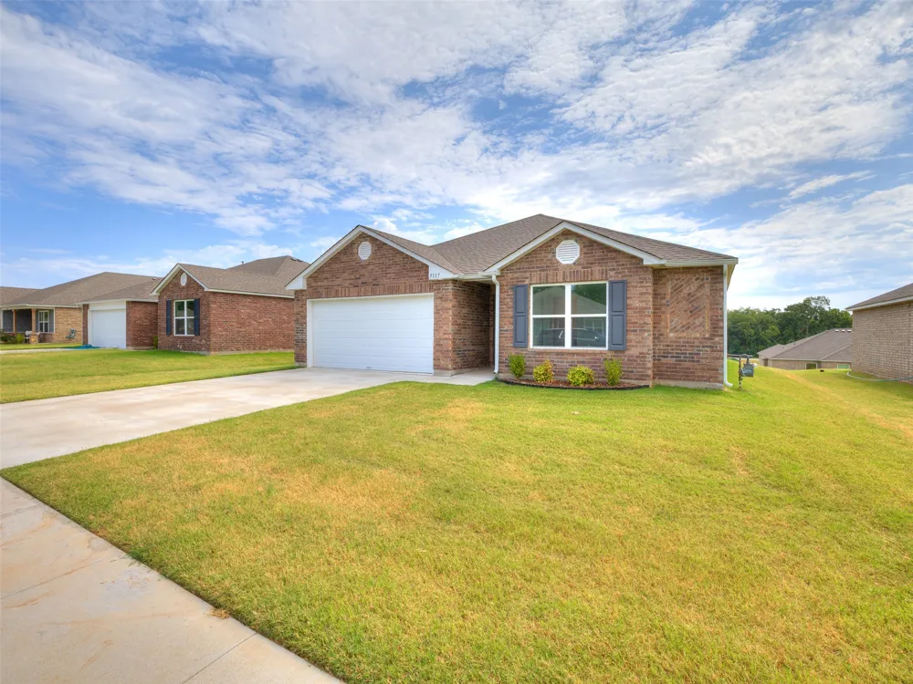 1603 E Honolulu Place Broken Arrow, OK 74012