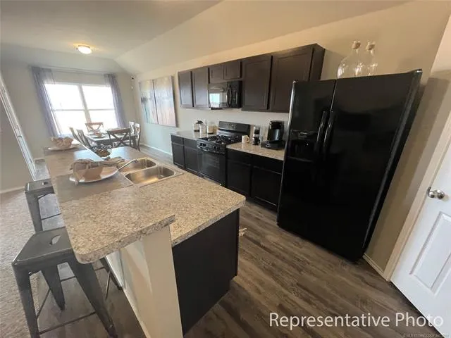 1603 E Honolulu Place Broken Arrow, OK 74012