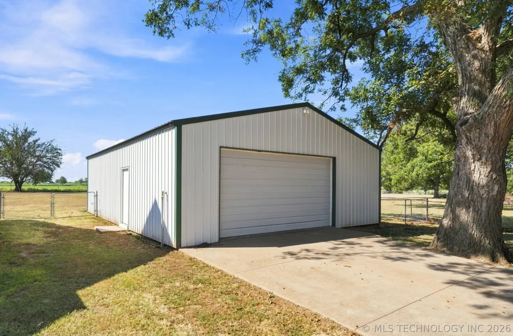 9412 E Yorkshire Avenue Claremore, OK 74017