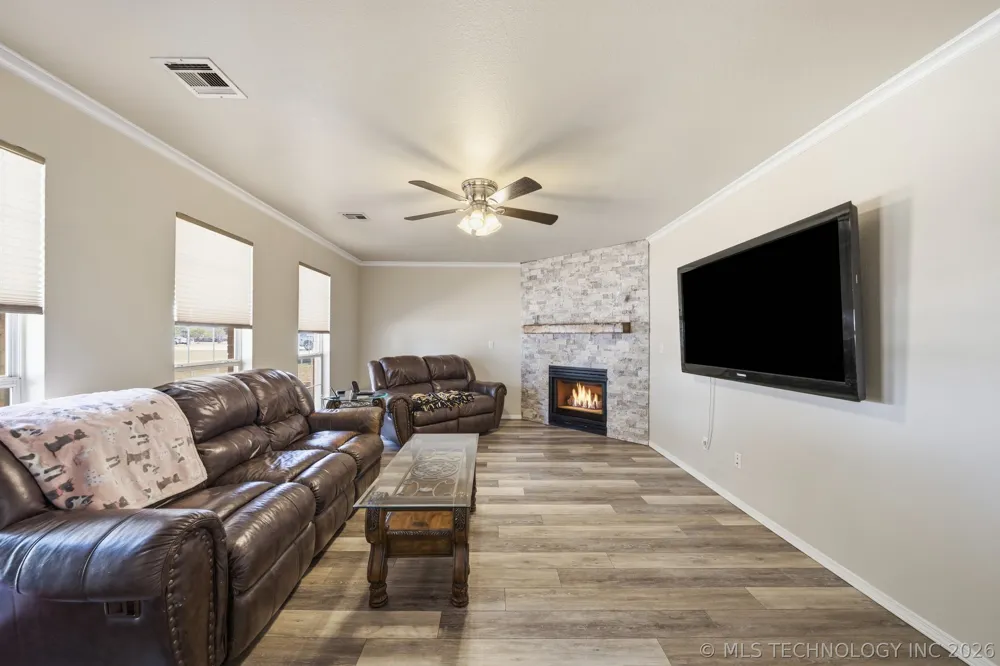9412 E Yorkshire Avenue Claremore, OK 74017