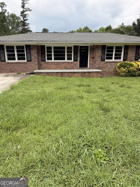 9182 Flat Shoals RD SW