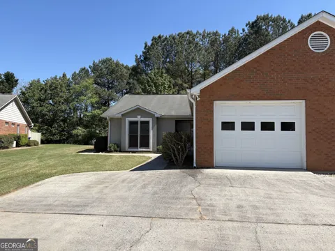 300 Wilbanks DR