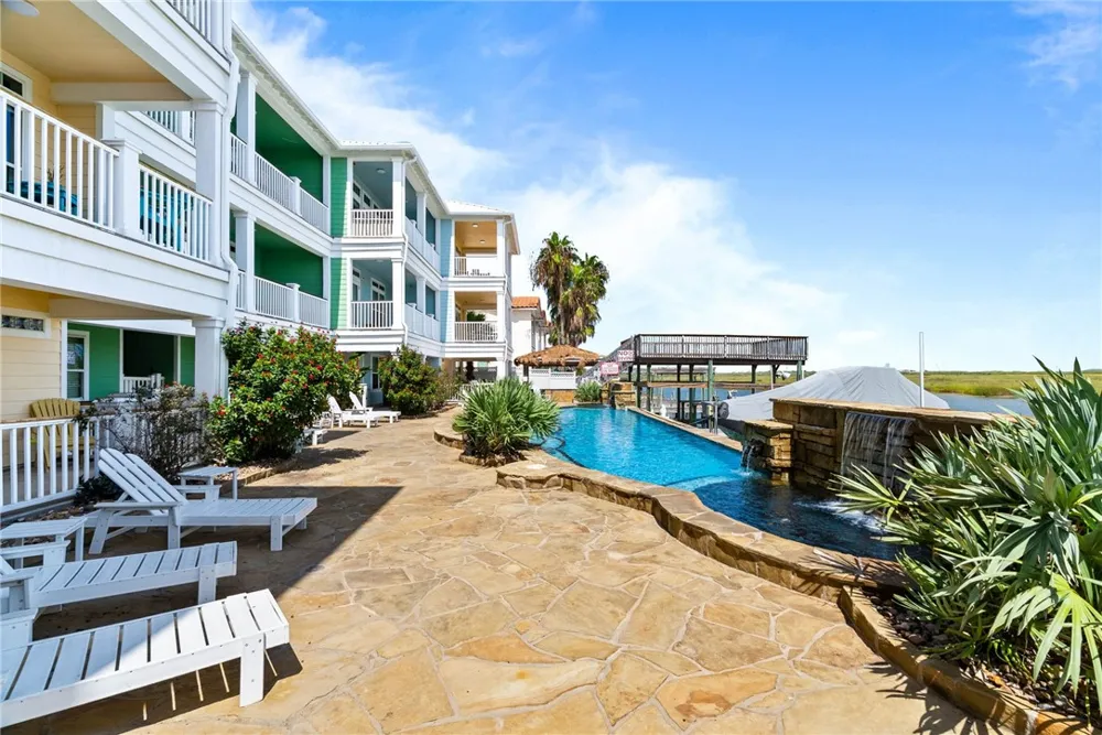 14890 Granada Drive #107 Corpus Christi, TX 78418