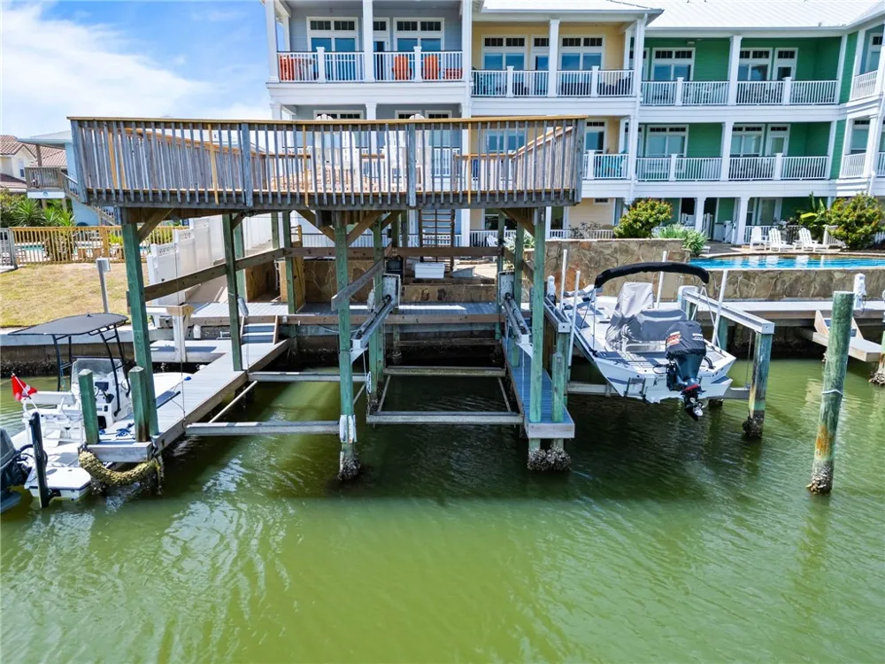 14890 Granada Drive #107 Corpus Christi, TX 78418