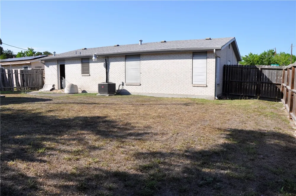 5841 Glen Arbor Drive Corpus Christi, TX 78412