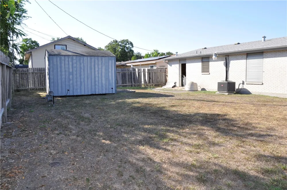 5841 Glen Arbor Drive Corpus Christi, TX 78412