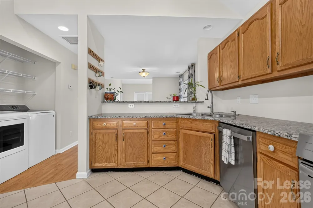 9020 Roseton Lane Charlotte, NC 28277