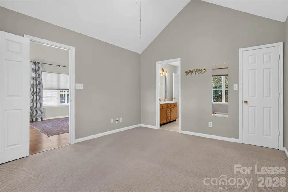 9020 Roseton Lane Charlotte, NC 28277
