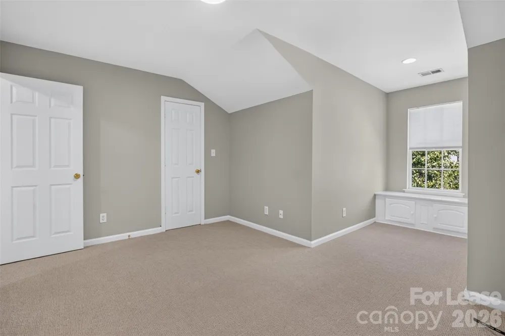9020 Roseton Lane Charlotte, NC 28277