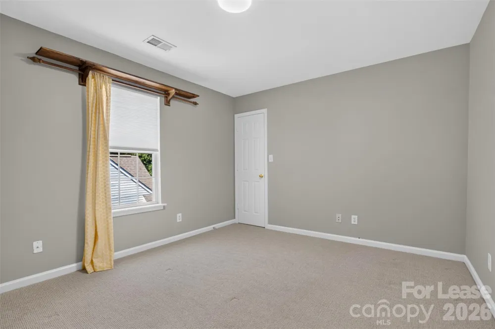 9020 Roseton Lane Charlotte, NC 28277