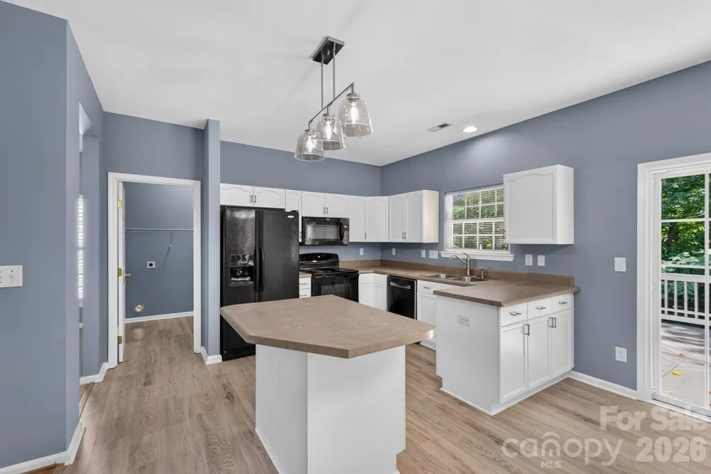 728 Knightswood Road Fort Mill, SC 29708