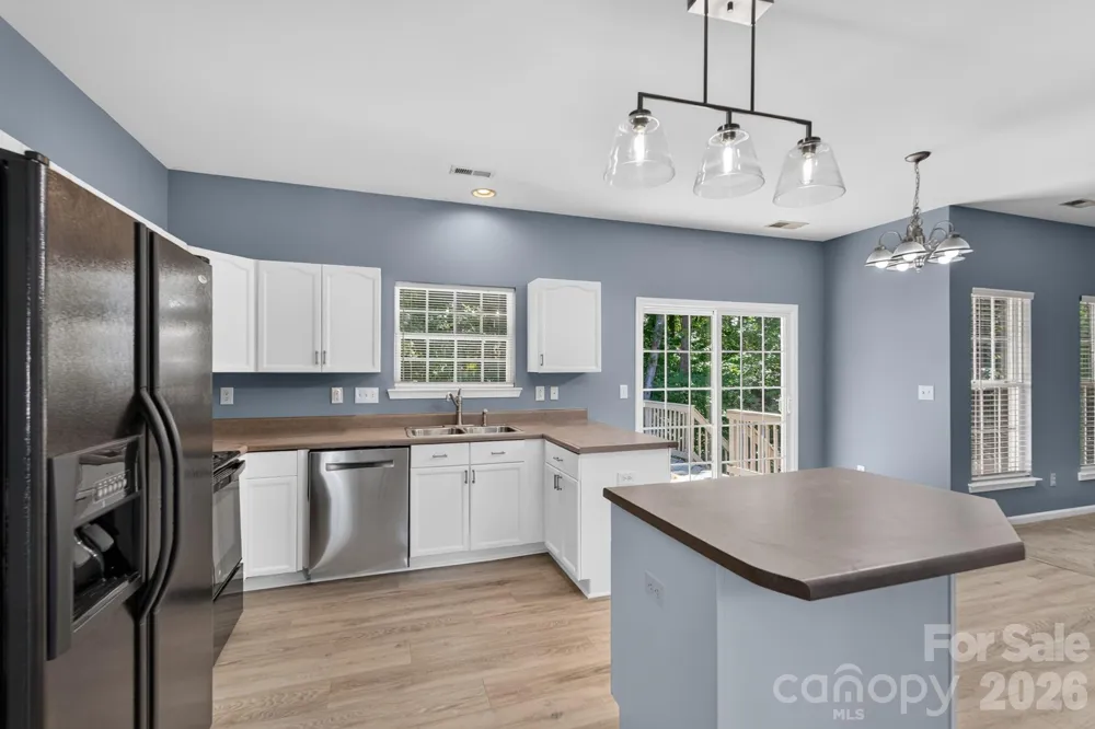 728 Knightswood Road Fort Mill, SC 29708