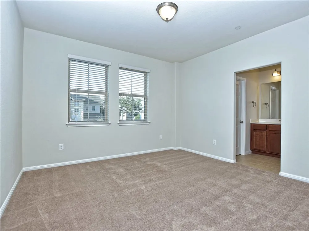 3240 E Whitestone Boulevard #35 Cedar Park, TX 78613