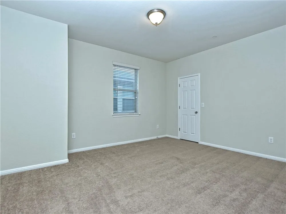 3240 E Whitestone Boulevard #35 Cedar Park, TX 78613