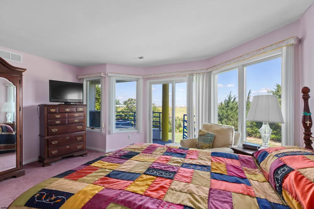 9 Delmar Ln Brigantine, NJ 08203