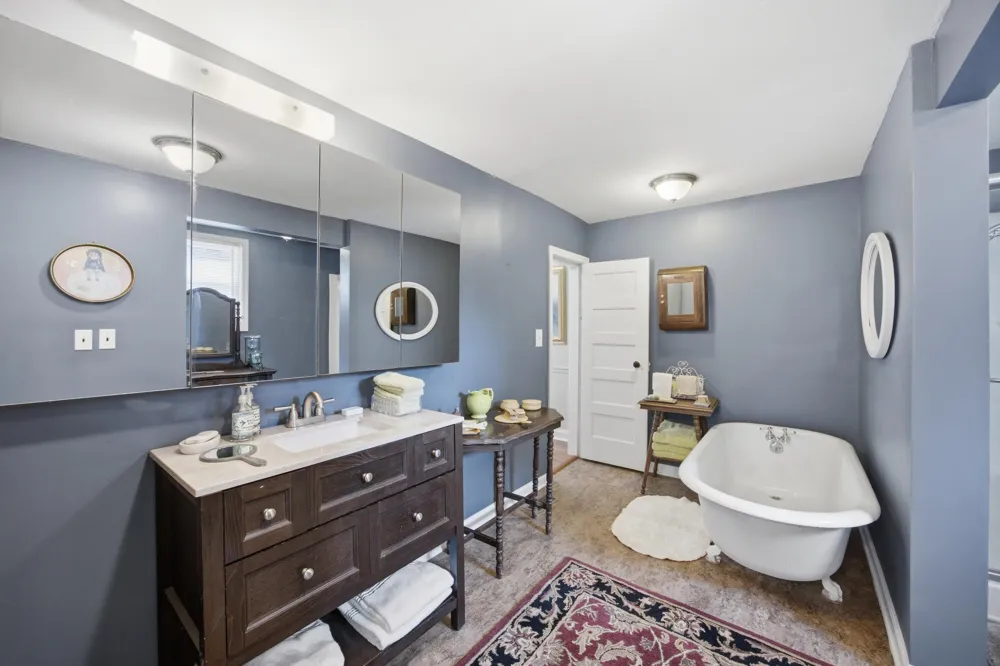 302 E Villanow Street LaFayette, GA 30728