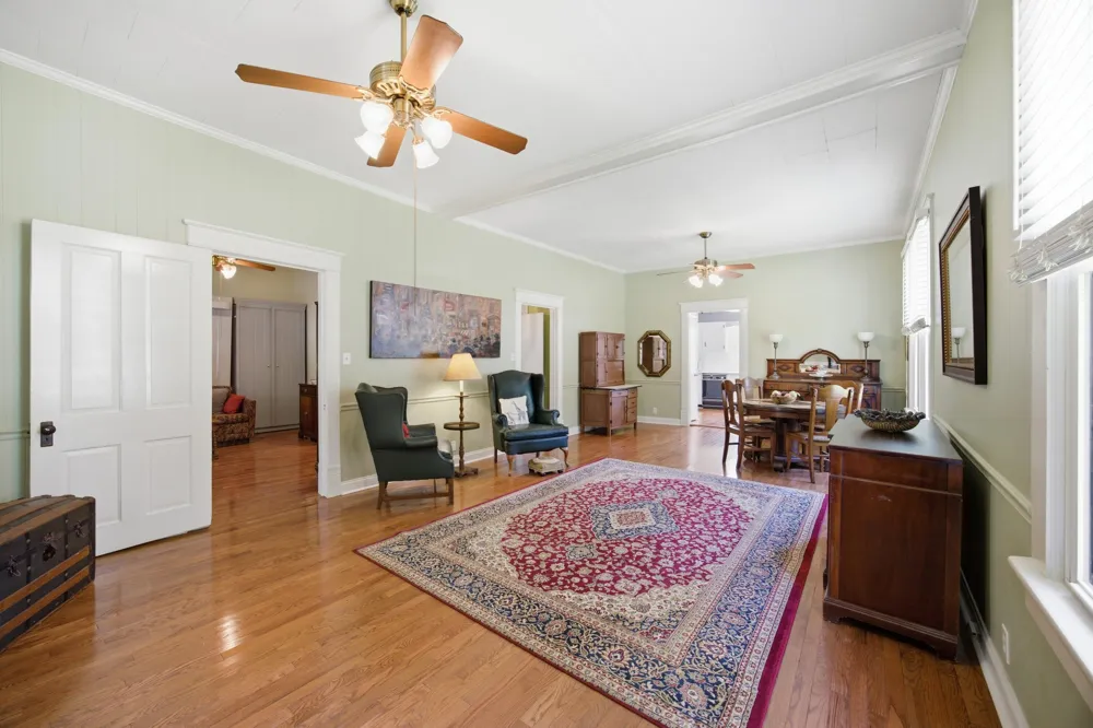 302 E Villanow Street LaFayette, GA 30728