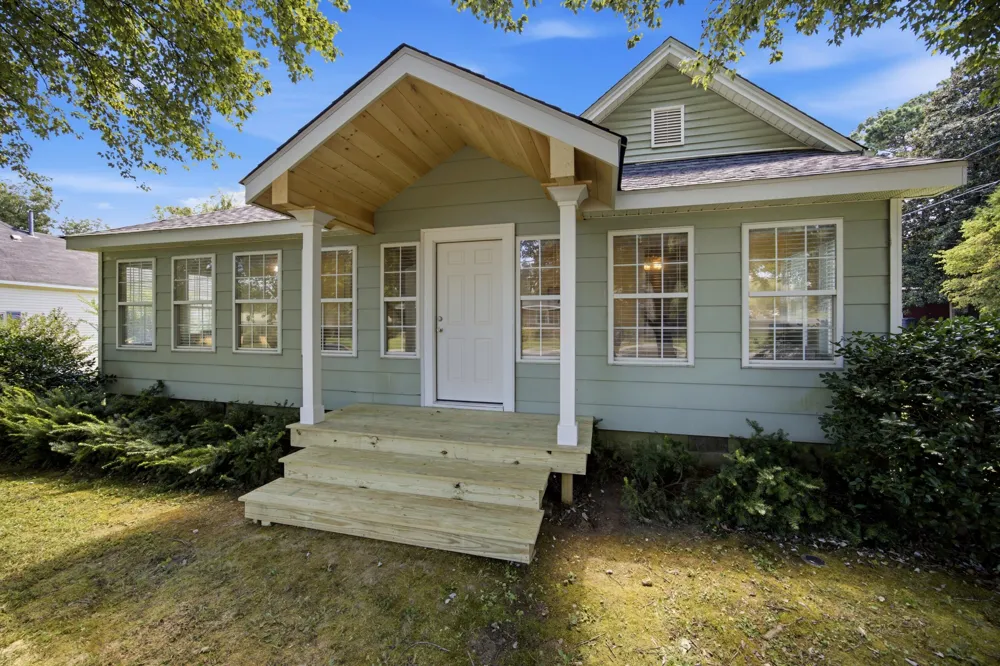 302 E Villanow Street LaFayette, GA 30728