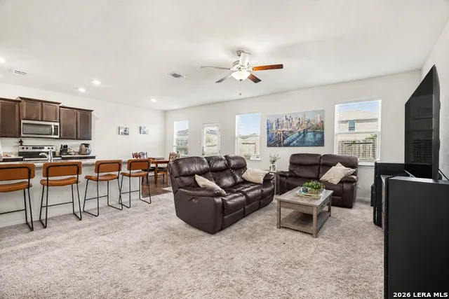3930 TURTLE CRK New Braunfels, TX 78132
