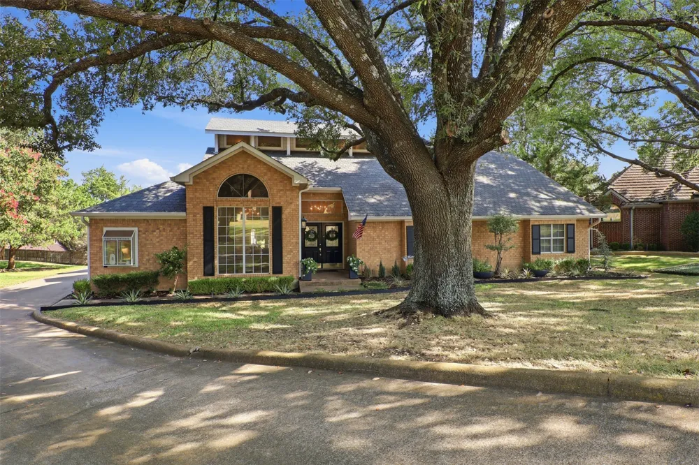 1613 Bay Crest Trail Heath, TX 75032