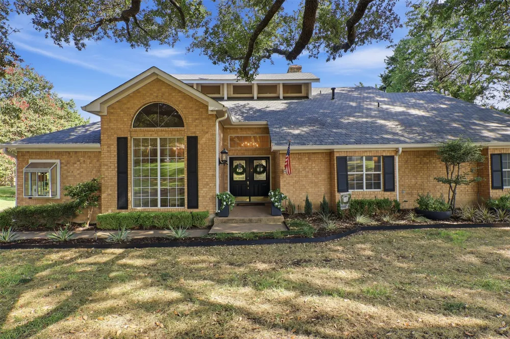 1613 Bay Crest Trail Heath, TX 75032