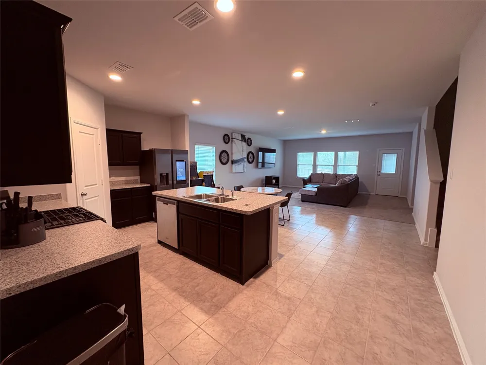 16721 Porterfield Lane Justin, TX 76247