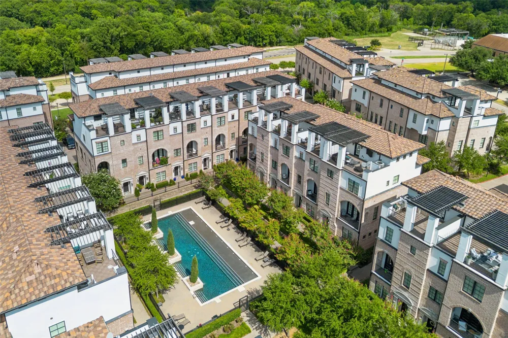 5215 Weiss Lane Irving, TX 75039
