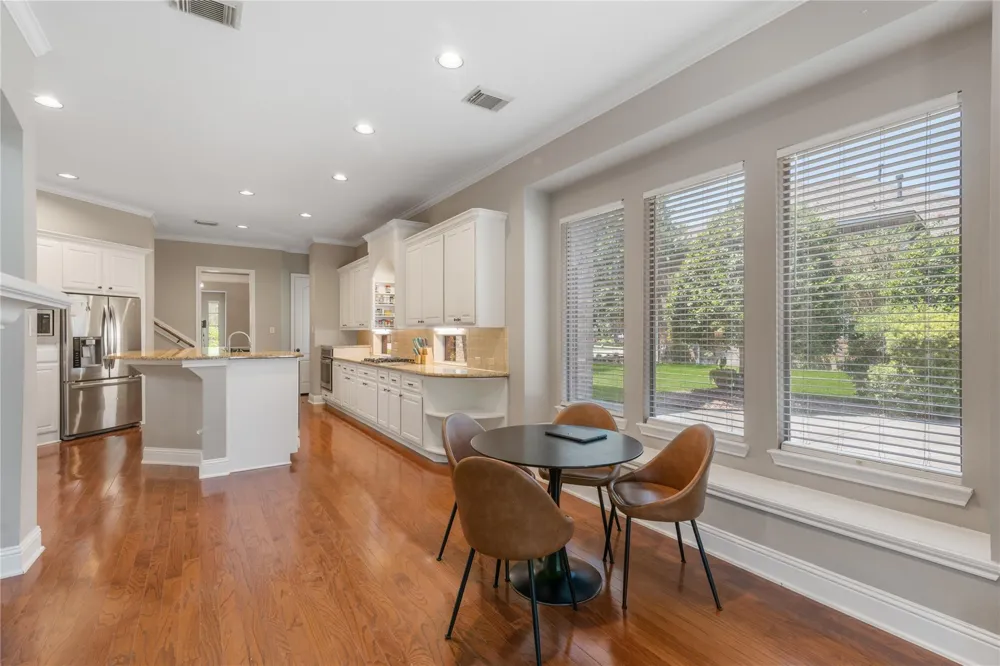 2525 W Ranch Drive Friendswood, TX 77546