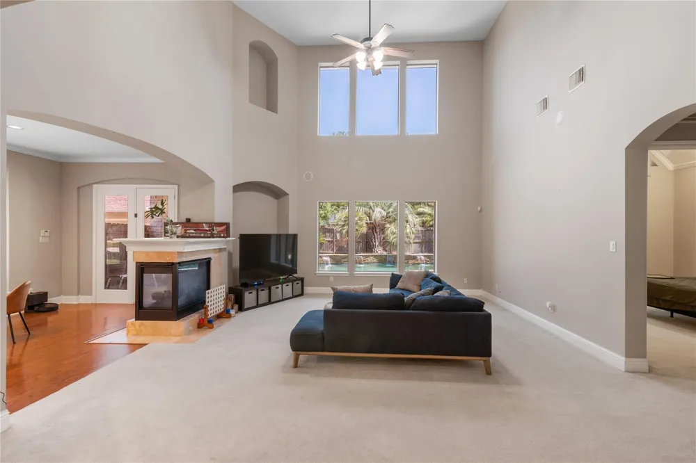 2525 W Ranch Drive Friendswood, TX 77546