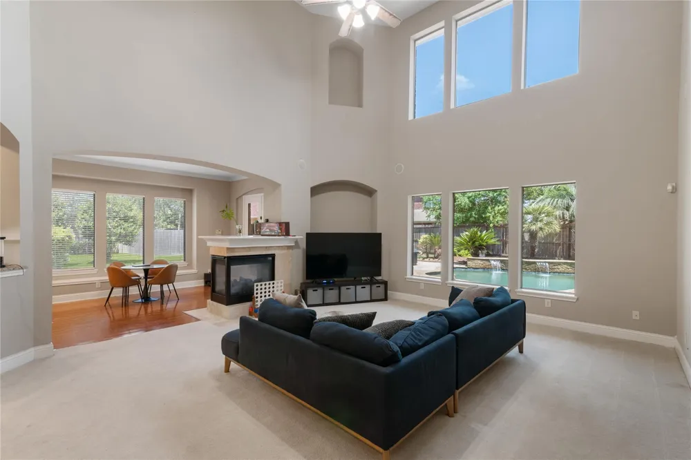 2525 W Ranch Drive Friendswood, TX 77546