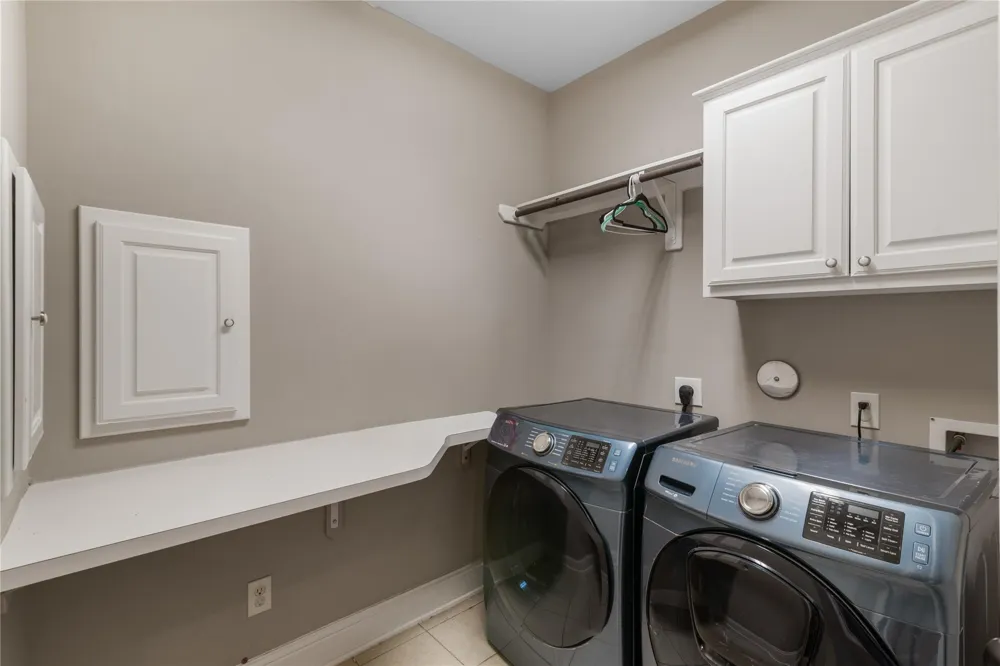 2525 W Ranch Drive Friendswood, TX 77546