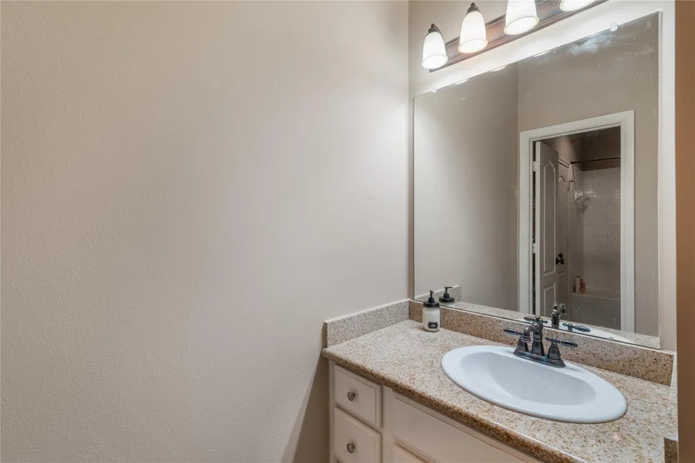 2525 W Ranch Drive Friendswood, TX 77546
