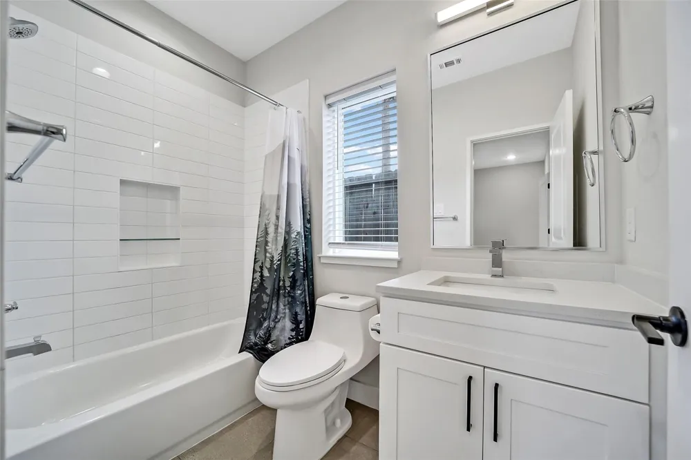 2206 Lou Ellen Lane #C Houston, TX 77018