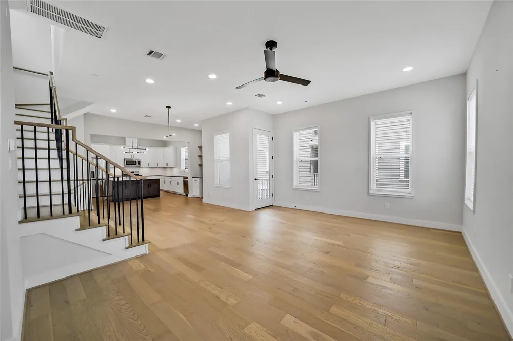 2206 Lou Ellen Lane #C Houston, TX 77018