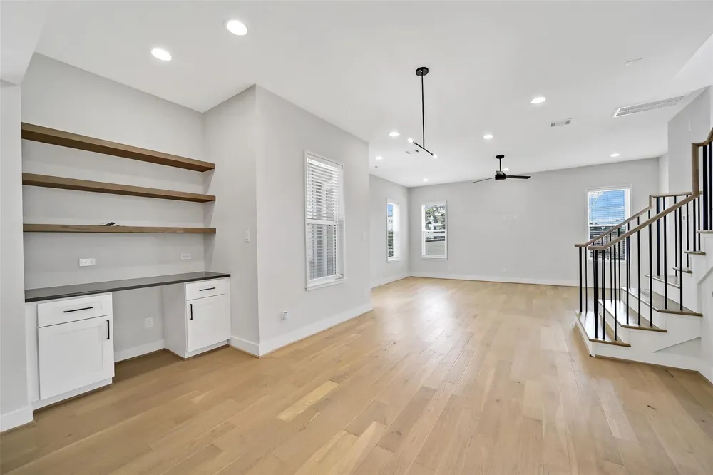 2206 Lou Ellen Lane #C Houston, TX 77018