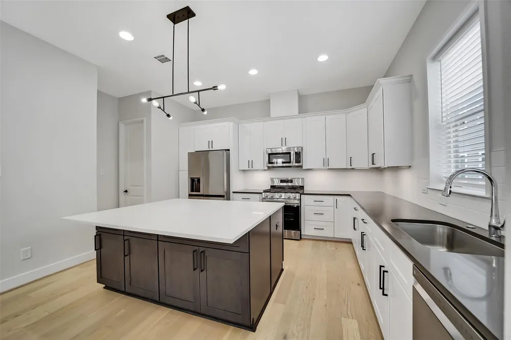 2206 Lou Ellen Lane #C Houston, TX 77018