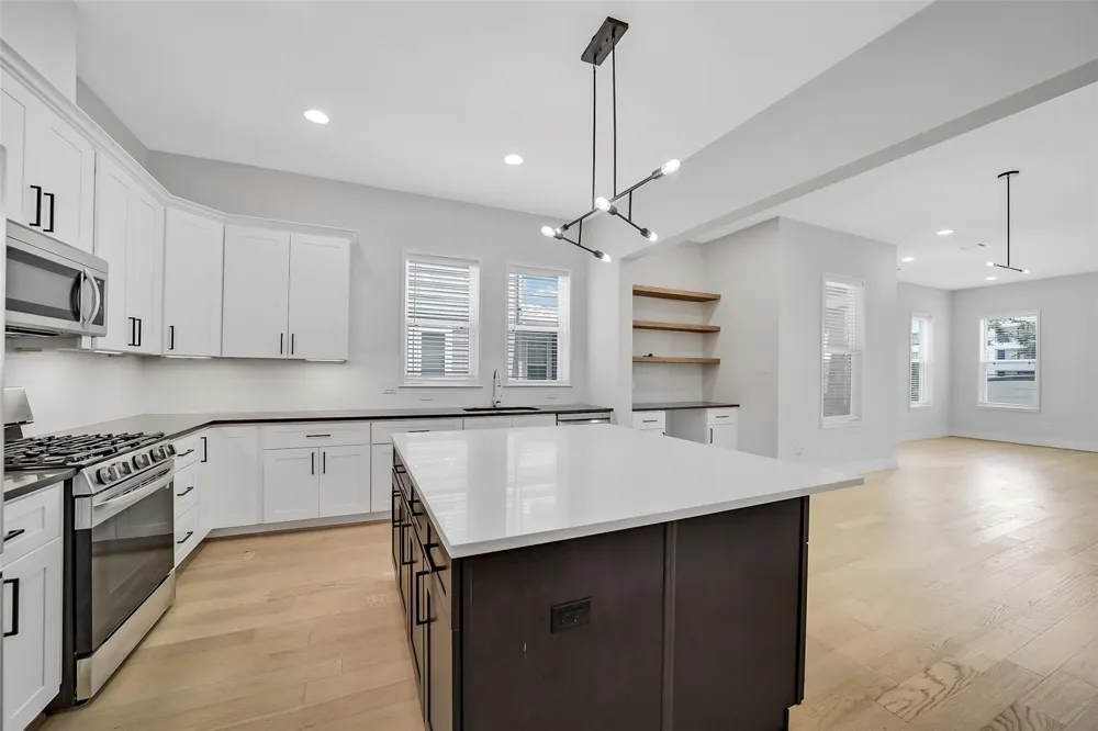 2206 Lou Ellen Lane #C Houston, TX 77018
