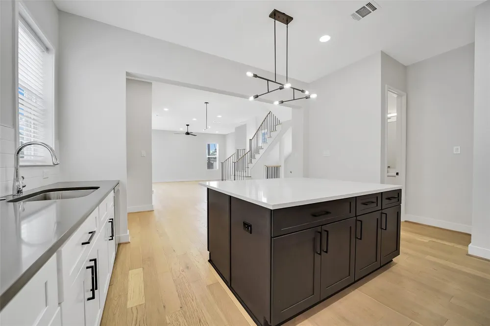 2206 Lou Ellen Lane #C Houston, TX 77018