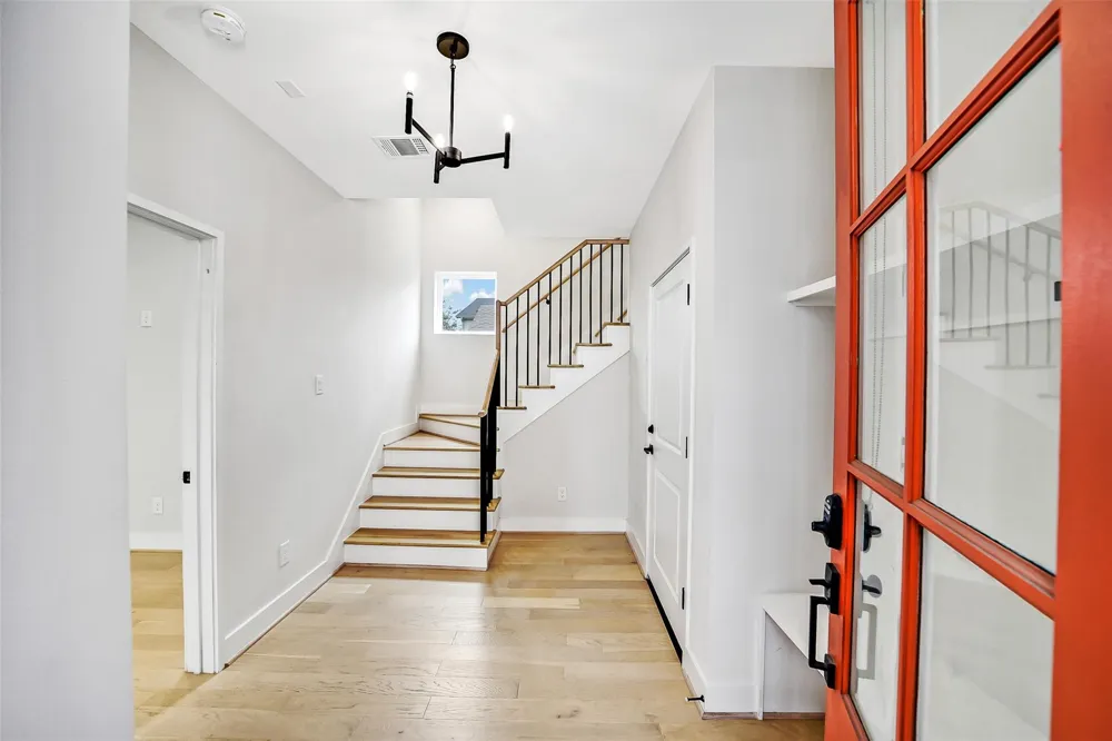 2206 Lou Ellen Lane #C Houston, TX 77018