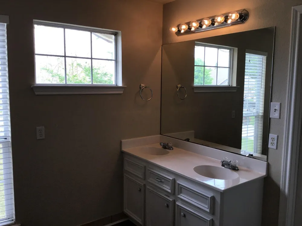13470 Miller Lane Willis, TX 77318