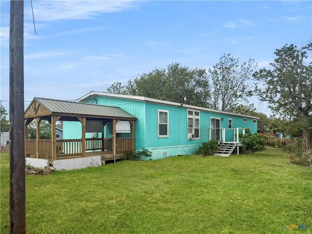 112 Vivian Stevens Street Port Lavaca, TX 77979