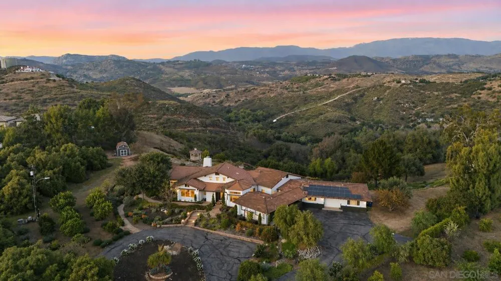 30659 Diaz Valley Center, CA 92082
