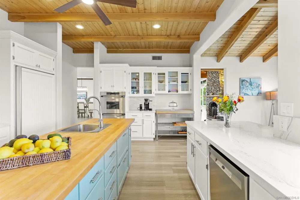 30659 Diaz Valley Center, CA 92082