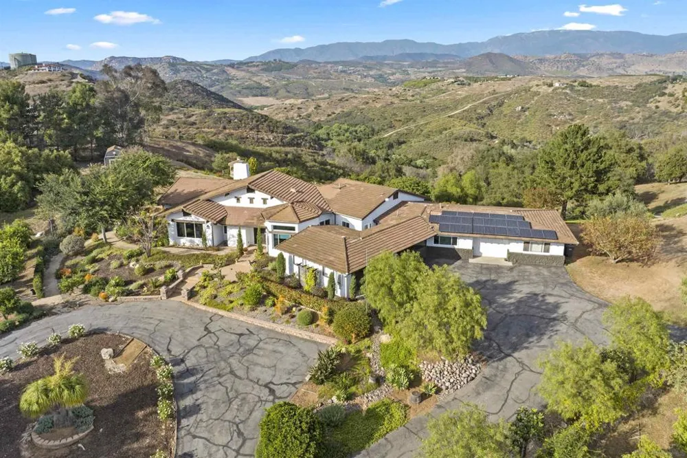 30659 Diaz Valley Center, CA 92082