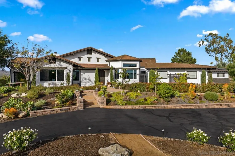 30659 Diaz Valley Center, CA 92082