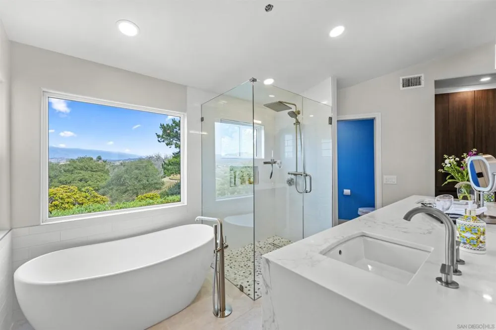 30659 Diaz Valley Center, CA 92082