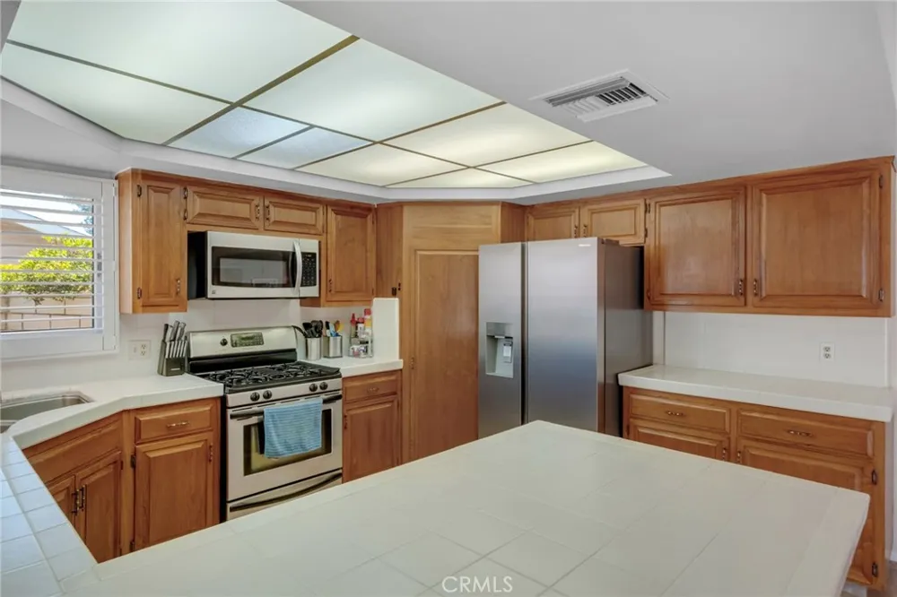 14714 Robin Lane Helendale, CA 92342
