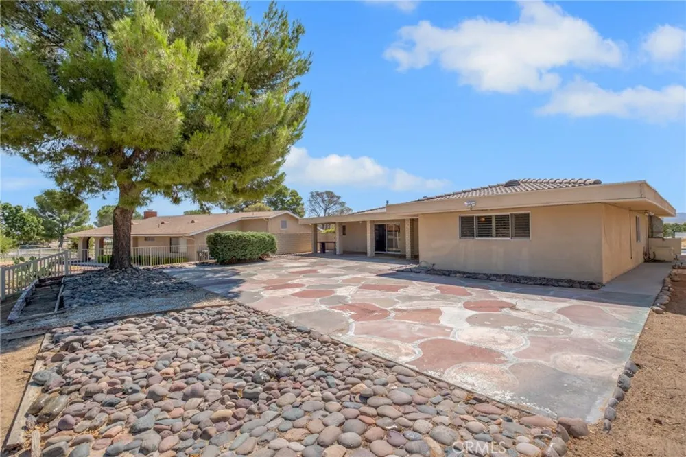 14714 Robin Lane Helendale, CA 92342