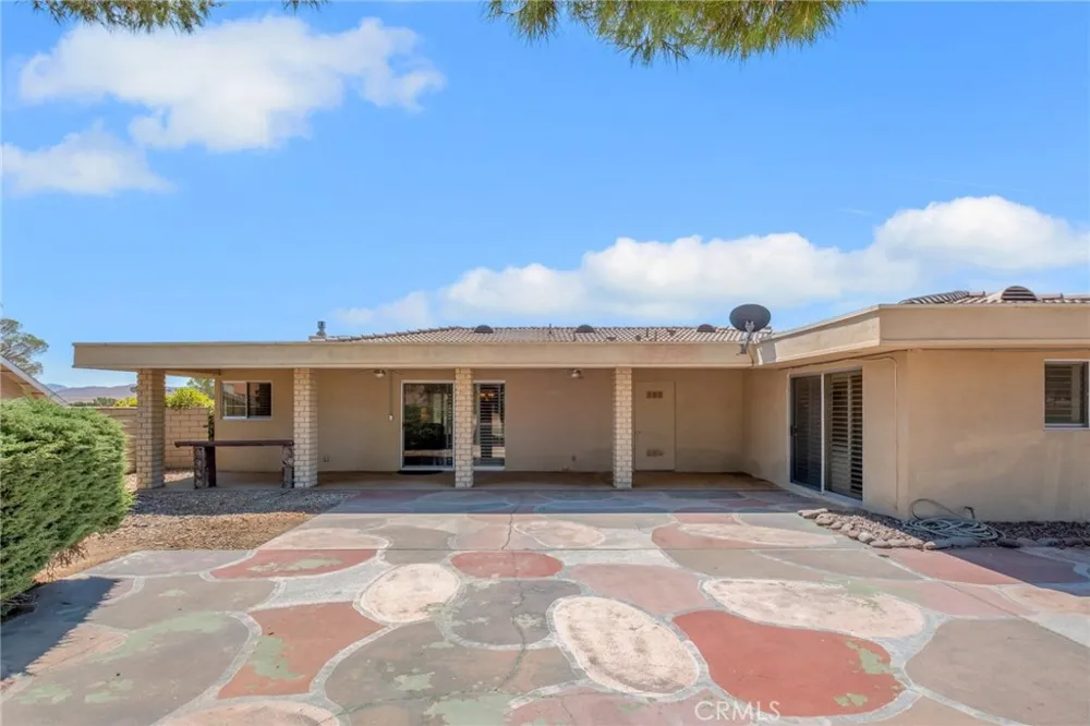 14714 Robin Lane Helendale, CA 92342